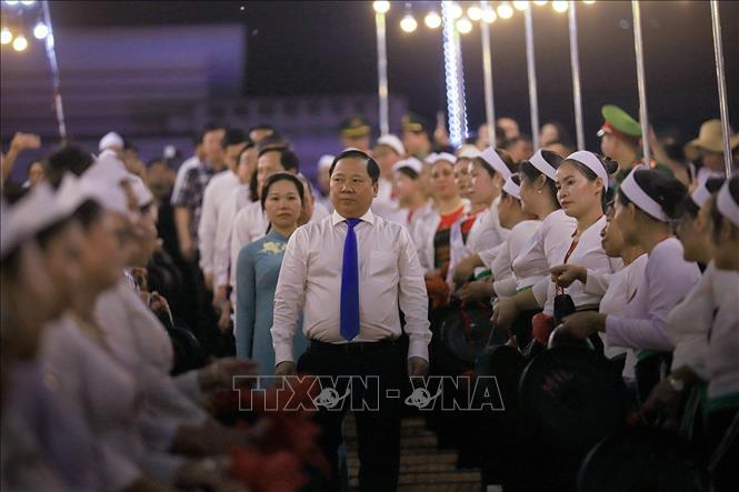 Bí thư Tỉnh ủy Hòa Bình Nguyễn Phi Long tham dự buổi lễ. Ảnh: Trọng Đạt - TTXVN