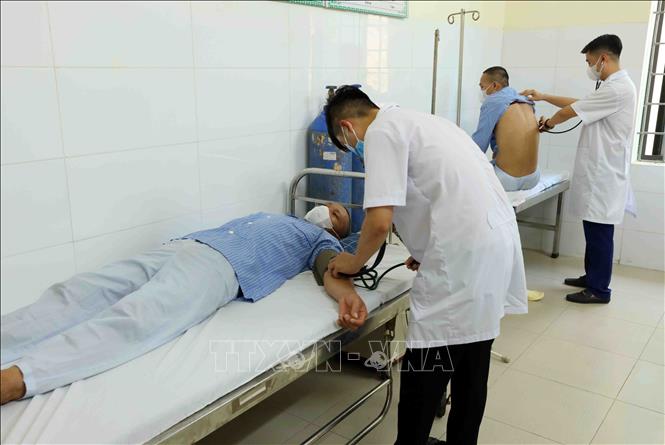 Ngoài công tác lao động hướng nghiệp cho các học viên cai nghiện thì công tác chăm sóc, thăm khám y tế cũng được cơ sở cai nghiện ma tuý số 3 luôn thực hiện tốt. Ảnh: Phạm Kiên - TTXVN