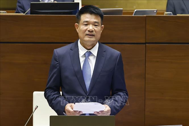 Viện trưởng Viện kiểm sát nhân dân tối cao Nguyễn Huy Tiến phát biểu giải trình, làm rõ một số vấn đề đại biểu Quốc hội nêu. Ảnh; Doãn Tấn - TTXVN