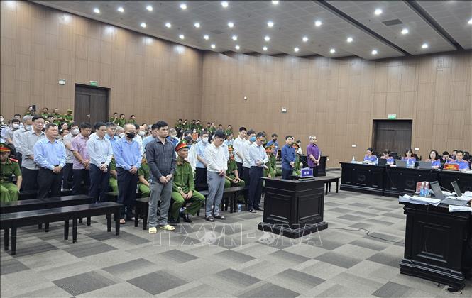 Các bị cáo tại phiên tòa. Ảnh: Kim Anh - TTXVN
