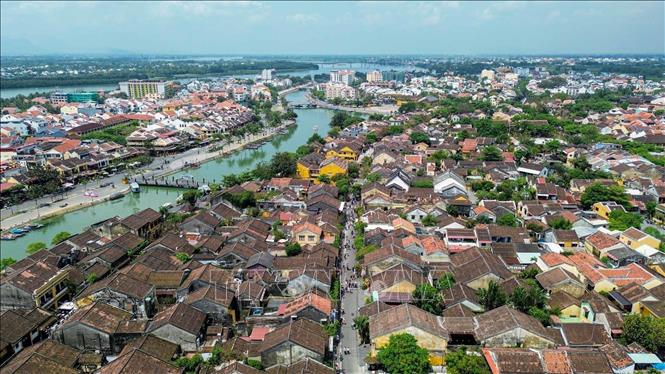 Gulf News calls Hoi An ancient town in Quang Nam province a lantern-lit, ancient riverside town known for custom tailoring, street eats and a perfectly preserved mix of Asian and French architecture. VNA Photo