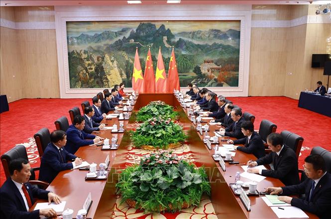 Thủ tướng Phạm Minh Chính hội đàm với Thủ tướng Trung Quốc Lý Cường. Ảnh: Dương Giang-TTXVN
