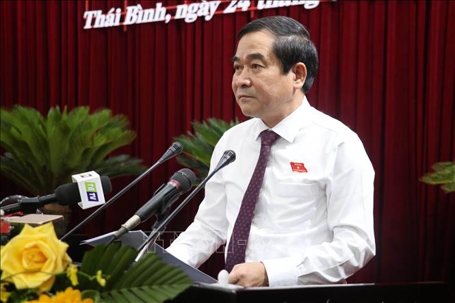 Ông Nguyễn Tiến Thành, Chủ tịch HĐND tỉnh Thái Bình phát biểu tại kỳ họp. Ảnh: Vũ Quang – TTXVN