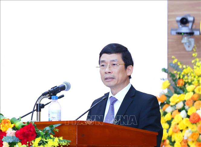 Đồng chí Nguyễn Duy Hưng, Bí thư Đảng uỷ Cơ quan Ban Chính sách, Chiến lược Trung ương, Phó Trưởng Ban Chính sách, Chiến lược Trung ương phát biểu khai mạc Đại hội. Ảnh: Phương Hoa - TTXVN