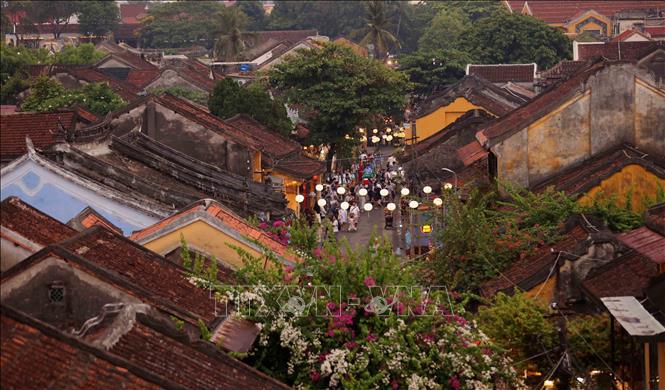 Sức hút vĩnh cửu của di sản không nằm ở những công trình bất động mà ở chính sự sống động của nó trong đời thường. Ảnh: Nhật Anh - TTXVN 