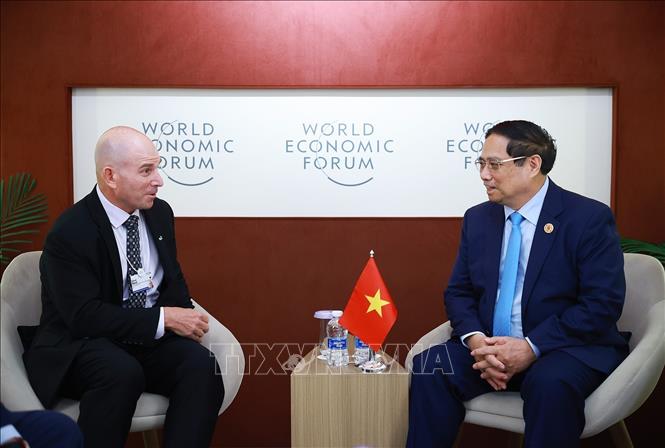 Prime Minister Pham Minh Chinh meets Dave West, President for Cisco Asia Pacific, Japan, and Greater China (APJC). VNA Photo: Dương Giang