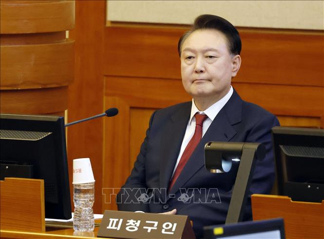 Cựu Tổng thống Hàn Quốc Yoon Suk Yeol tại Tòa án Hiến pháp ở Seoul ngày 23/1/2025. Ảnh: Kyodo/TTXVN
