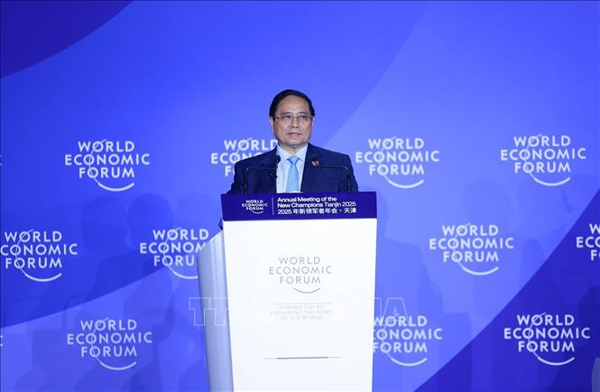 Thủ tướng Phạm Minh Chính phát biểu tại Phiên thảo luận “Thế kỷ của châu Á có đang gặp thách thức?”. Ảnh: Dương Giang-TTXVN 	
