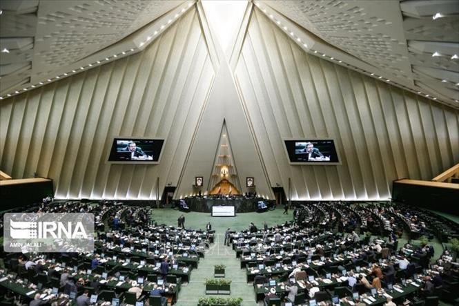 Toàn cảnh phiên họp Quốc hội Iran tại thủ đô Tehran. Ảnh: IRNA/TTXVN