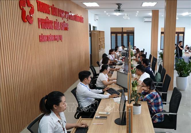 Trung tâm phục vụ hành chính công phường Hòa Cường (mới) thử nghiệm hoạt động chính quyền hai cấp đợt 2. Ảnh: Quốc Dũng - TTXVN