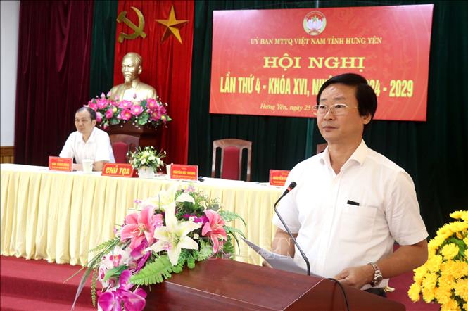 Ông Nguyễn Bật Khánh, Chủ tịch Ủy ban MTTQ Việt Nam tỉnh Hưng Yên phát biểu tại Hội nghị. Ảnh: Đinh Văn Nhiều-TTXVN