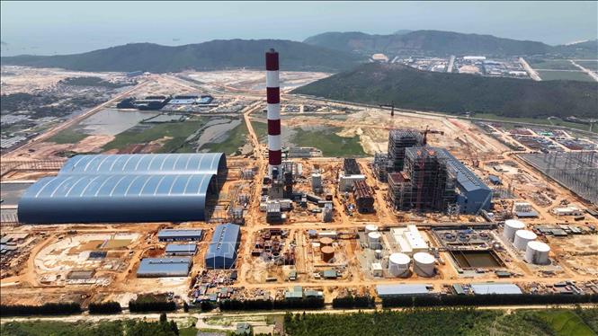 Nhà máy Nhiệt điện Quảng Trạch 1 gồm 2 tổ máy, tổng công suất lắp đặt 1.403 MW, dự kiến tổ máy số 2 phát điện vào tháng 6/2026. Ảnh: Vũ Sinh – TTXVN