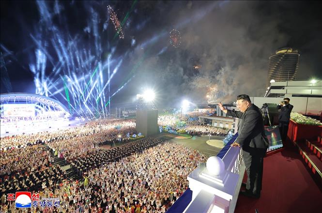 Nhà lãnh đạo Triều Tiên Kim Jong-un dự lễ khánh thành khu du lịch ven biển Kalma ngày 24/6/2025. Ảnh: Yonhap/TTXVN