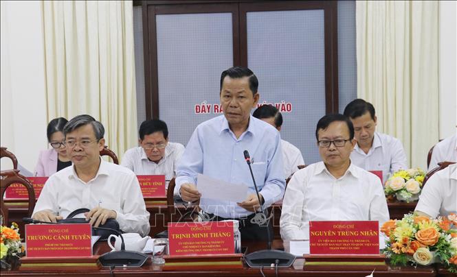 Ông Trịnh Minh Thắng, Chủ nhiệm Ủy ban Kiểm tra Thành ủy Cần Thơ phát biểu. Ảnh: Ngọc Thiện- TTXVN