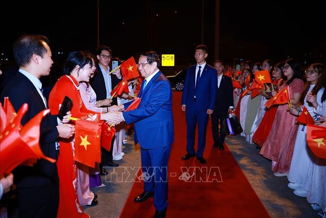 Lễ tiễn Thủ tướng Phạm Minh Chính kết thúc chuyến tham dự Hội nghị WEF 16 Thiên Tân và làm việc tại Trung Quốc. Ảnh: Dương Giang-TTXVN