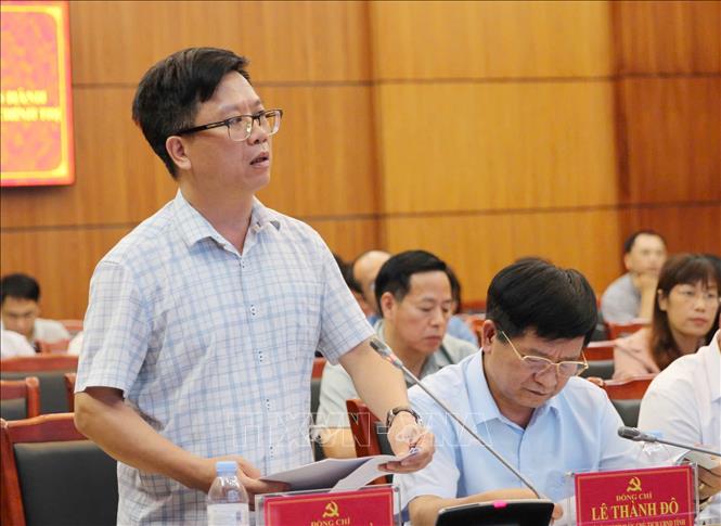 Đồng chí Phạm Đức Toàn, Phó Chủ tịch thường trực UBND tỉnh Điện Biên phát biểu tại hội nghị. Ảnh: Trung Kiên - TTXVN