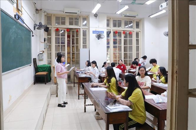 Một phòng thi tại điểm trường THPT Trần Phú (quận Hoàn Kiếm, Hà Nội) trong ngày thi cuối. Ảnh: Khánh Hoà - TTXVN