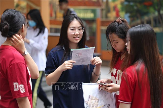 Buổi thi cuối rồi, chúng ta cùng cố gắng. Ảnh: Thanh Tùng - TTXVN