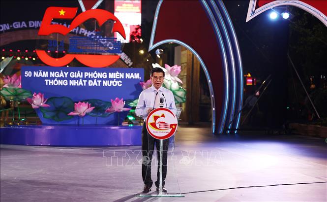 Ông Nguyễn Văn Dũng, Phó Chủ tịch UBND Thành phố Hồ Chí Minh phát biểu tại chương trình. Ảnh: Thu Hương - TTXVN