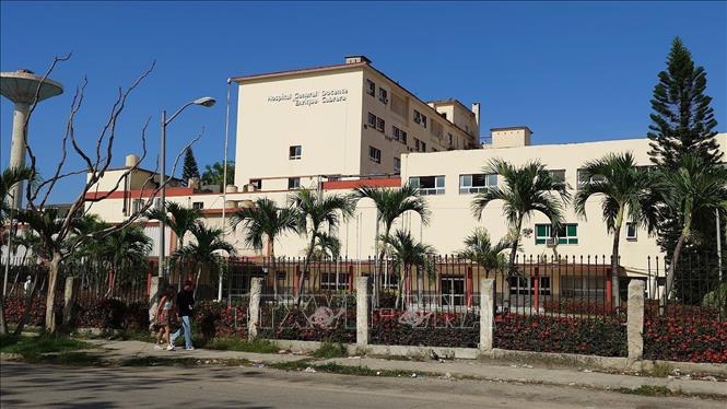 Quang cảnh phía ngoài một bệnh viện chuyên về chăm sức khỏe tâm thần tại thủ đô La Habana, Cuba.  Ảnh: Phi Hùng - PV TTXVN tại Mexico