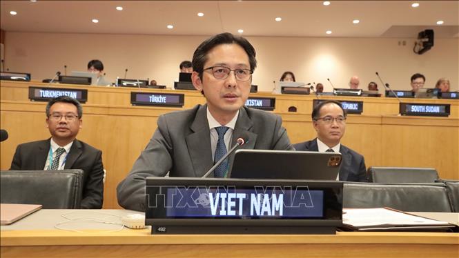 Đại sứ Đỗ Hùng Việt, Trưởng Phái đoàn thường trực Việt Nam tại LHQ, phát biểu tại phiên thảo luận chính. Ảnh: Thanh Tuấn - Pv TTXVN tại Mỹ