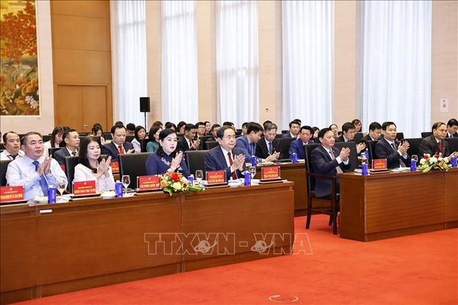 Chủ tịch Quốc hội Trần Thanh Mẫn và đại biểu dự Đại hội Đảng bộ Uỷ ban Pháp luật và Tư pháp lần thứ nhất. Ảnh: Doãn Tấn – TTXVN