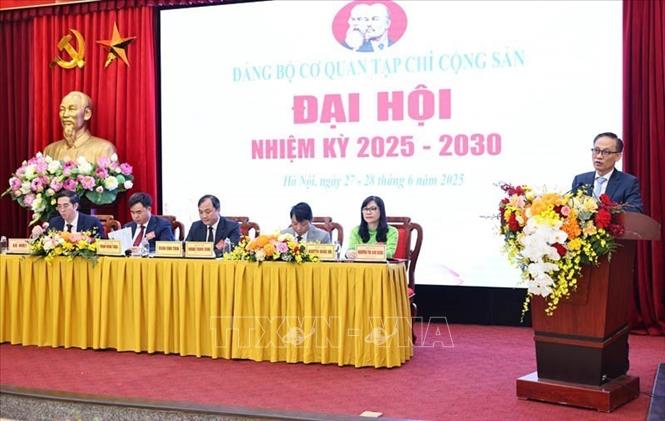 Bí thư Trung ương Đảng, Phó Bí thư Thường trực Đảng ủy các cơ quan Đảng Trung ương, Chánh Văn phòng Trung ương Đảng Lê Hoài Trung phát biểu chỉ đạo. Ảnh: Minh Đức – TTXVN