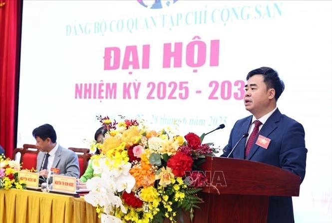 Phó Tổng biên tập, Bí thư Đảng ủy Cơ quan Tạp chí Cộng sản Phạm Minh Tuấn phát biểu khai mạc đại hội. Ảnh: Minh Đức – TTXVN