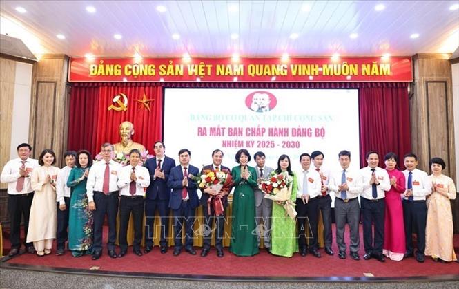 Ban chấp hành Đảng bộ Tạp chí Cộng sản nhiệm kỳ 2025 – 2030 ra mắt đại hội. Ảnh: Minh Đức – TTXVN