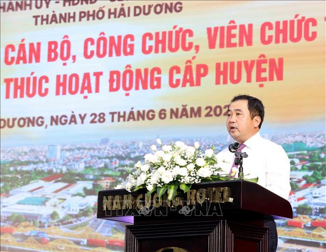 Đồng chí Trần Đức Thắng, Uỷ viên Trung ương Đảng, Bí thư Tỉnh uỷ Hải Dương phát biểu tại hội nghị. Ảnh: Phương Hoa – TTXVN