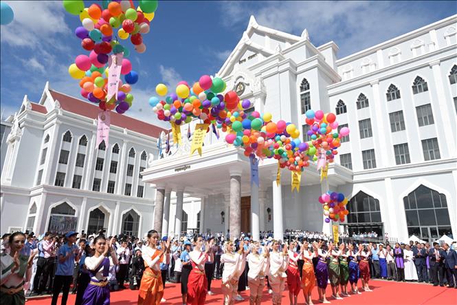 Lễ mít tinh kỷ niệm 74 năm ngày thành lập Đảng Nhân dân Campuchia, tại Phnom Penh, ngày 28/6/2025. Ảnh: THX/TTXVN