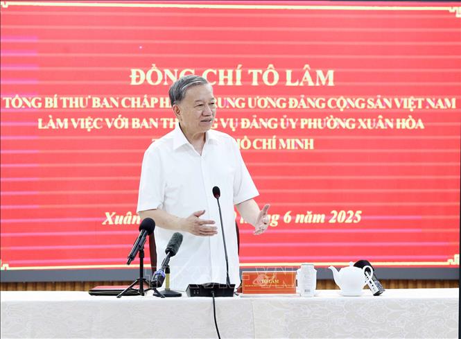 Tổng Bí thư Tô Lâm phát biểu tại buổi làm việc với Ban Thường vụ Đảng uỷ phường Xuân Hoà, Thành phố Hồ Chí Minh. Ảnh: Thống Nhất – TTXVN
