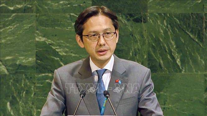 Ambassador Do Hung Viet, head of the Vietnamese Permanent Mission to the United Nations, speaks at the UN General Assembly’s plenary session. VNA Photo: Thanh Tuấn