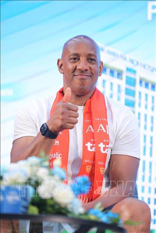 Danh thủ Dion Dublin. Ảnh: Phạm Tuấn Anh - TTXVN
