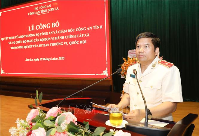 Thiếu tướng Đặng Trọng Cường, Ủy viên Ban Thường vụ Tỉnh ủy, Bí thư Đảng ủy, Giám đốc Công an tỉnh Sơn La phát biểu tại Lễ công bố. Ảnh: TTXVN phát.