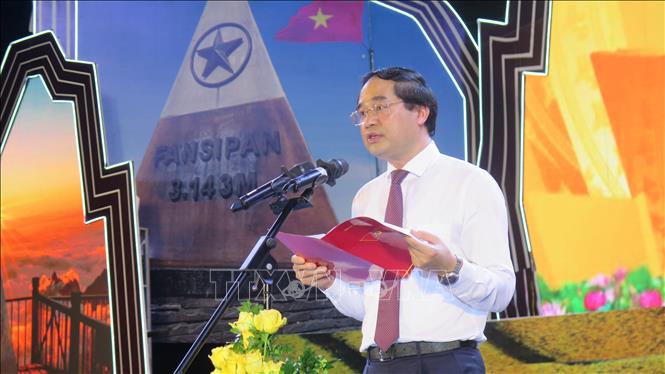 Bí thư Tỉnh ủy, Chủ tịch UBND tỉnh Lào Cai Trịnh Xuân Trường phát biểu tại Chương trình. Ảnh: Hương Thu - TTXVN