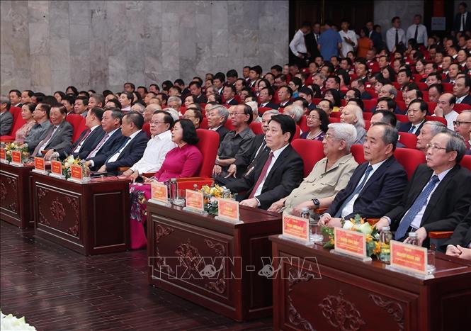 Chủ tịch nước Lương Cường với các đại biểu dự Hội nghị. Ảnh: Lâm Khánh – TTXVN