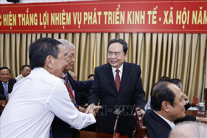 Chủ tịch Quốc hội Trần Thanh Mẫn với đại biểu dự Lễ Công bố Nghị quyết. Ảnh: Doãn Tấn - TTXVN