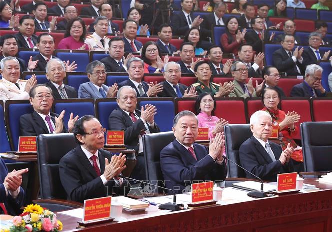 Tổng Bí thư Tô Lâm và các đồng chí lãnh đạo, nguyên lãnh đạo Đảng, Nhà nước dự buổi lễ. Ảnh: Thống Nhất – TTXVN