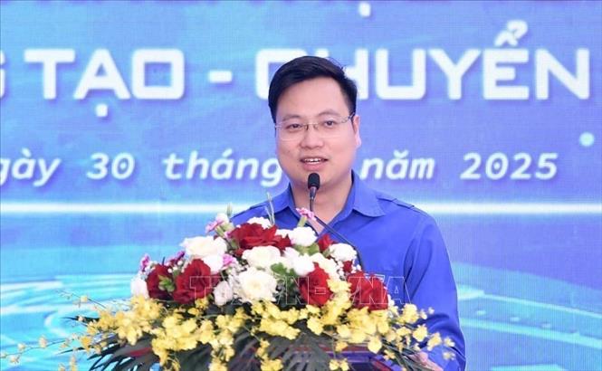 Đồng chí Trần Quang Hưng, Phó Bí thư Thành đoàn Hà Nội phát biểu. Ảnh: Minh Đức – TTXVN