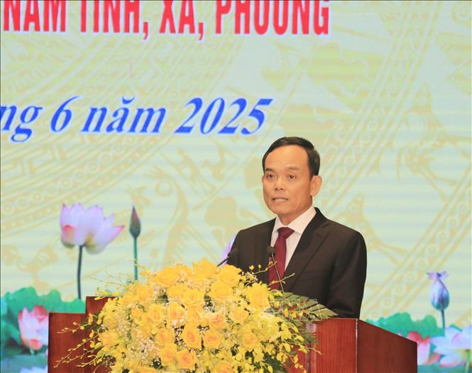 Bí thư Trung ương Đảng, Trưởng Ban Chính sách và chiến lược Trung ương Trần Lưu Quang phát biểu tại buổi lễ. Ảnh: Đinh Thùy - TTXVN