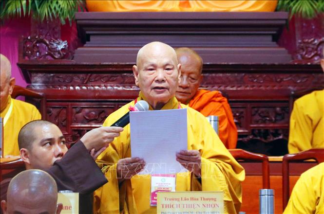 Hòa thượng Thích Thiện Nhơn, Phó Pháp chủ Hội đồng Chứng minh, Chủ tịch Hội đồng Trị sự Giáo hội Phật giáo Việt Nam phát biểu. Ảnh: Xuân Khu-TTXVN