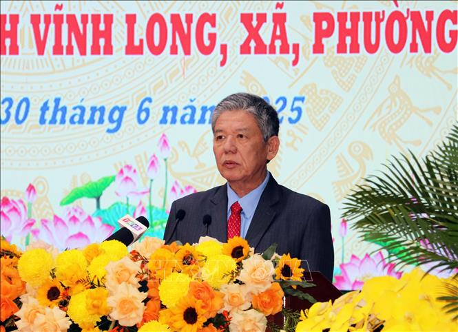 Bí thư Tỉnh ủy Vĩnh Long Ngô Chí Cường phát biểu tại buổi lễ. Ảnh: Phạm Minh Tuấn-TTXVN.