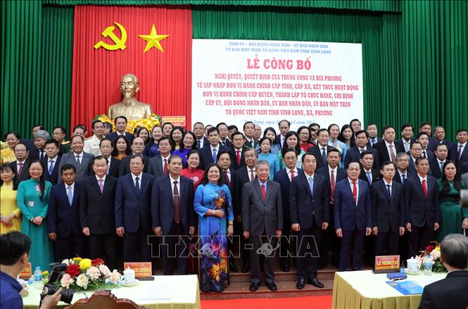 Ban Chấp hành Đảng bộ tỉnh Vĩnh Long nhiệm kỳ 2020 - 2025 sau hợp nhất gồm 83 người. Ảnh: Phạm Minh Tuấn-TTXVN.