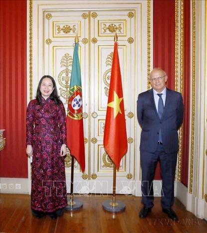 Phó Chủ tịch nước Võ Thị Ánh Xuân gặp Bộ trưởng Ngoại giao Bồ Đào Nha Augusto Santos Silva (Lesbon, chiều 29/10/2021). Ảnh: Phương Hoa - TTXVN