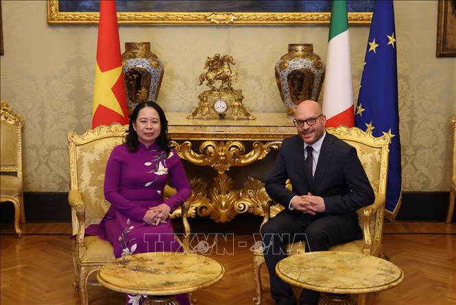 Phó Chủ tịch nước Võ Thị Ánh Xuân hội đàm với Chủ tịch Hạ viện Italy Lorenzo Fontana. Ảnh: Dương Hoa - PV TTXVN tại Italy