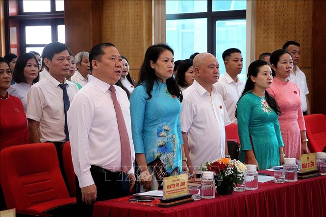 Đồng chí Nguyễn Phi Long, Phó Bí thư Tỉnh ủy Phú Thọ dự dự kỳ họp thứ nhất Hội đồng nhân dân phường Hòa Bình, khóa I, nhiệm kỳ 2021 - 2026. Ảnh: Thanh Hải - TTXVN 