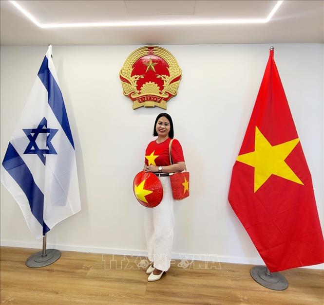 Bà Trương Thị Hồng - Chủ tịch Hội người Việt Nam tại Israel. Ảnh: Thanh Bình - PV TTXVN tại Israel