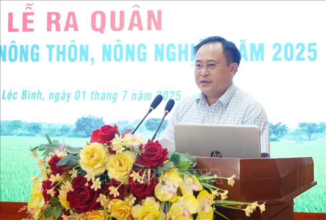 Phó Chủ tịch UBND tỉnh Lạng Sơn Lương Trọng Quỳnh, Trưởng Ban Chỉ đạo Tổng điều tra nông thôn, nông nghiệp 2025 tỉnh, phát biểu tại Lễ ra quân. Ảnh: Anh Tuấn – TTXVN                            