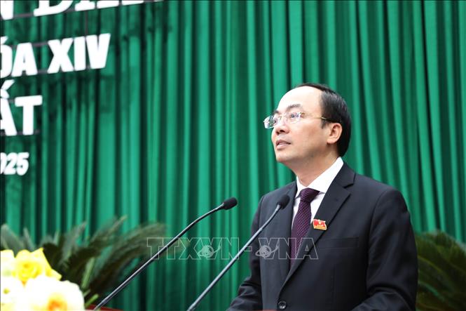 Ông Nguyễn Đăng Bình, Chủ tịch HĐND tỉnh Thái Nguyên, phát biểu tại Kỳ họp. Ảnh: Hoàng Nguyên - TTXVN